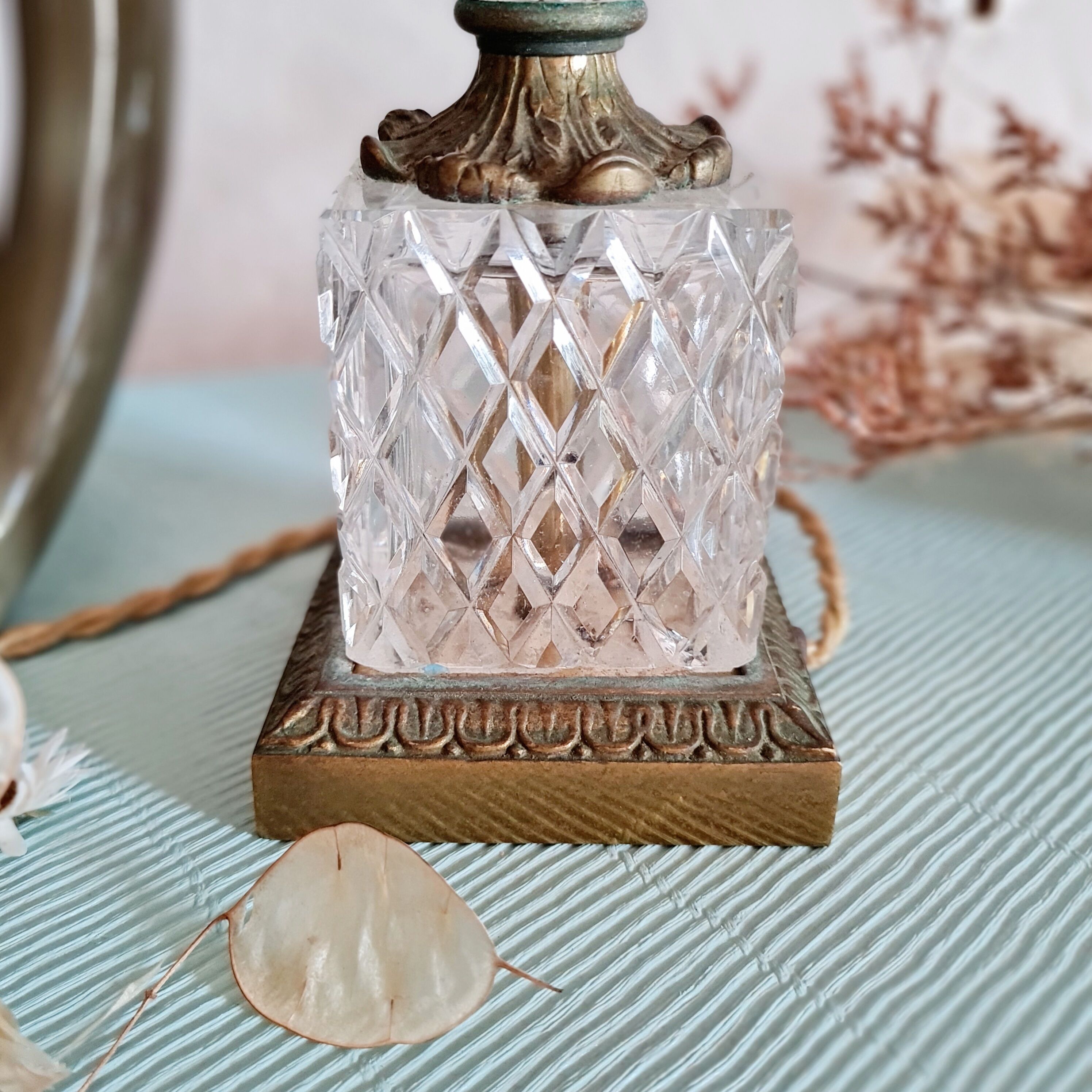 Pied de lampe verre ciselé ananas