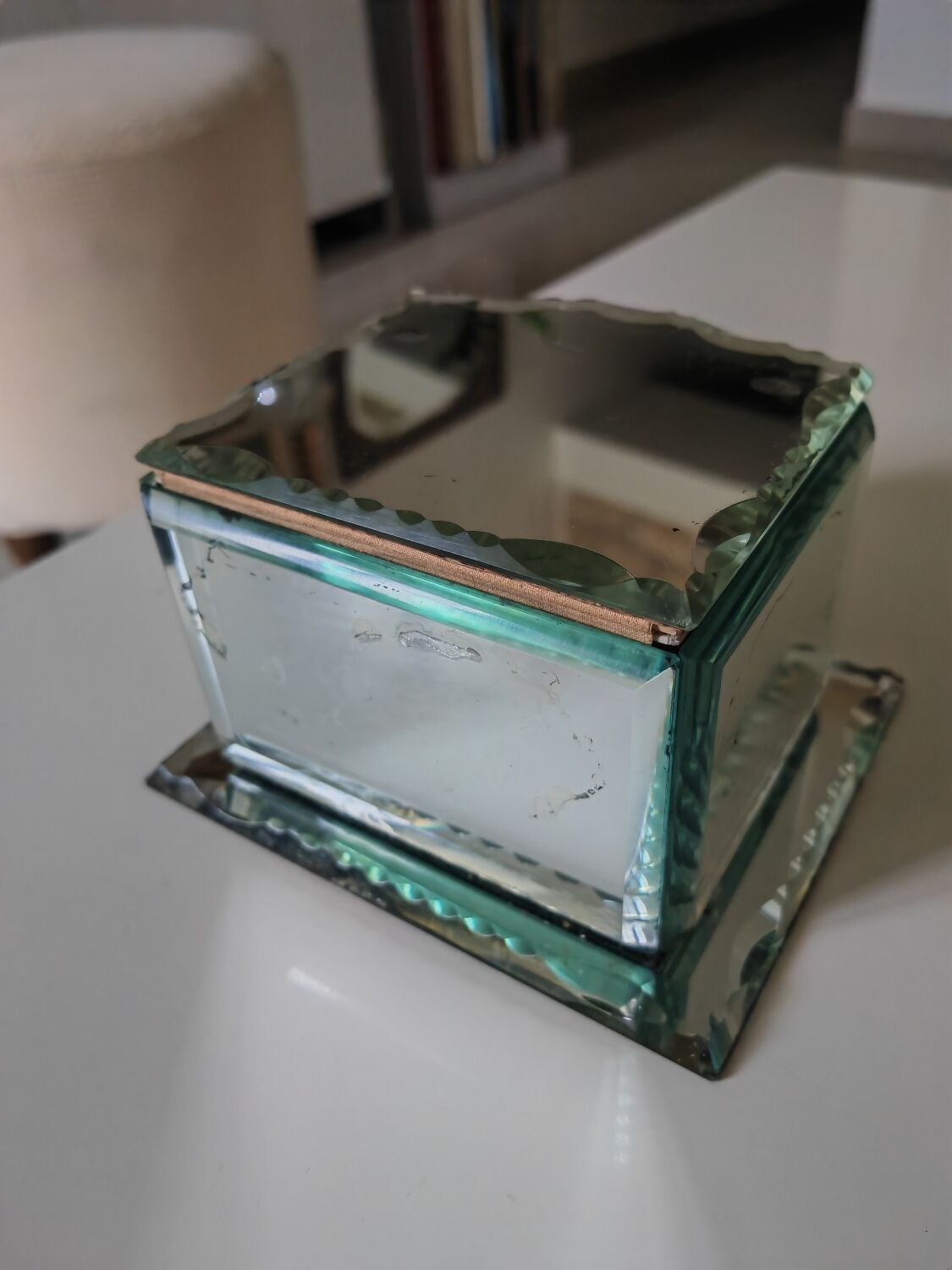 Mirror jewelry box