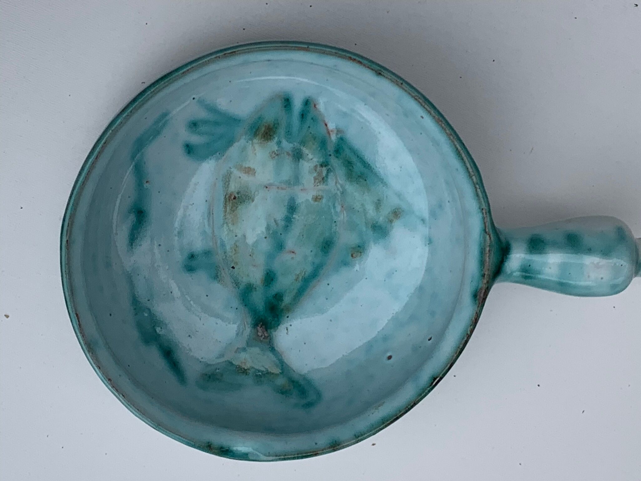 Caquelon, pan sign Humbert pittari vallauris model with blue glazed ceramic fish