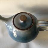 Teapot in sandstone