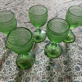 Green diamond tip stemmed glasses