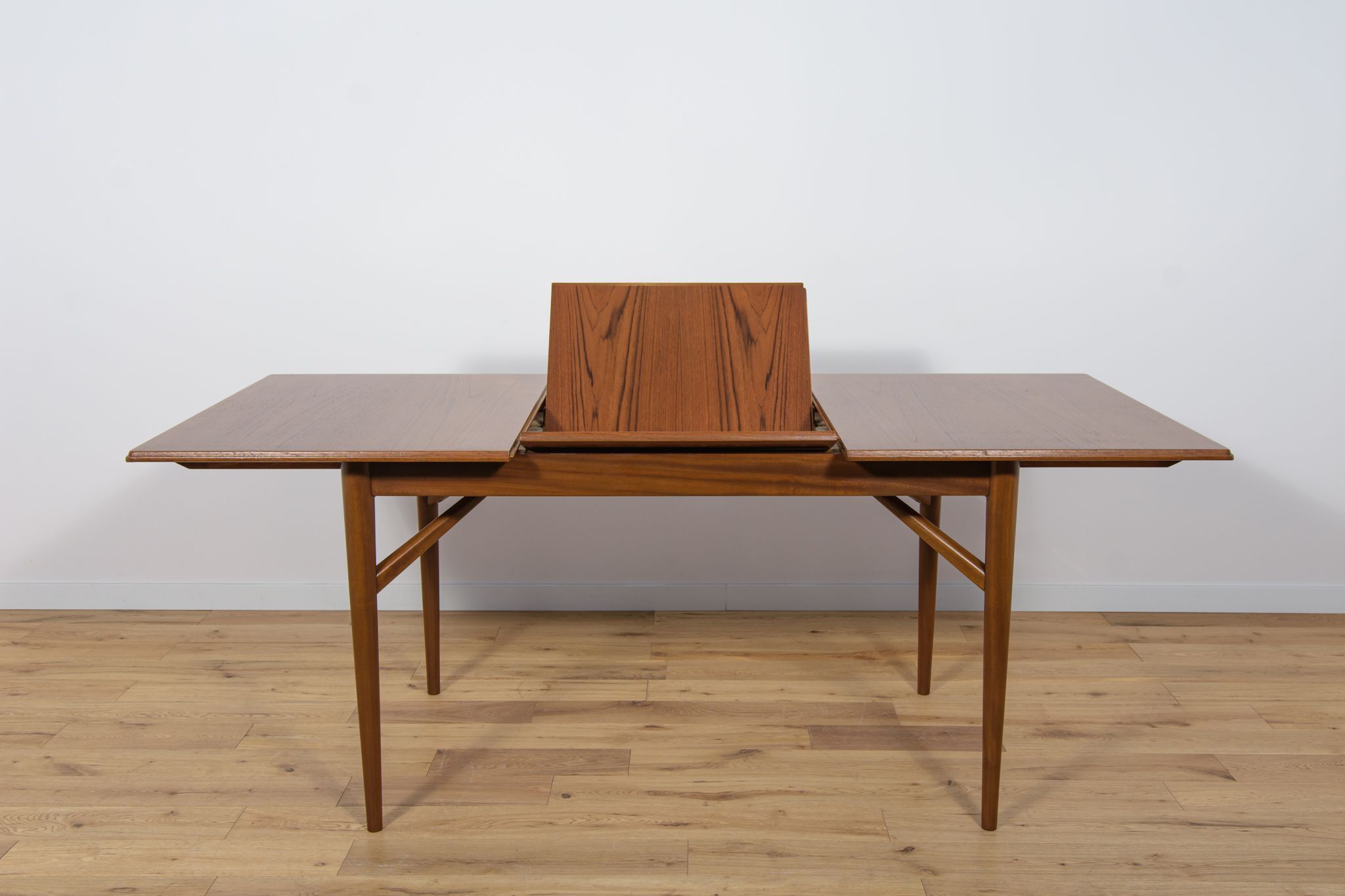 Table à manger en teck extensible du milieu du siècle Everest, années 1960