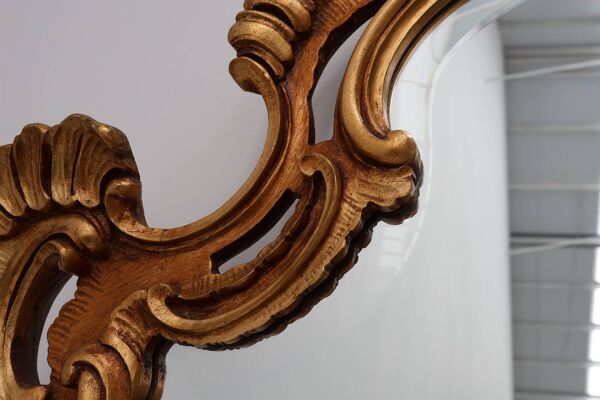 Grand miroir en bois doré de style Louis XV baroque du 20e siècle, Belgique, années 1950.