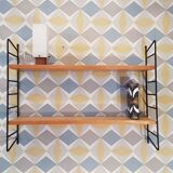 Shelf string