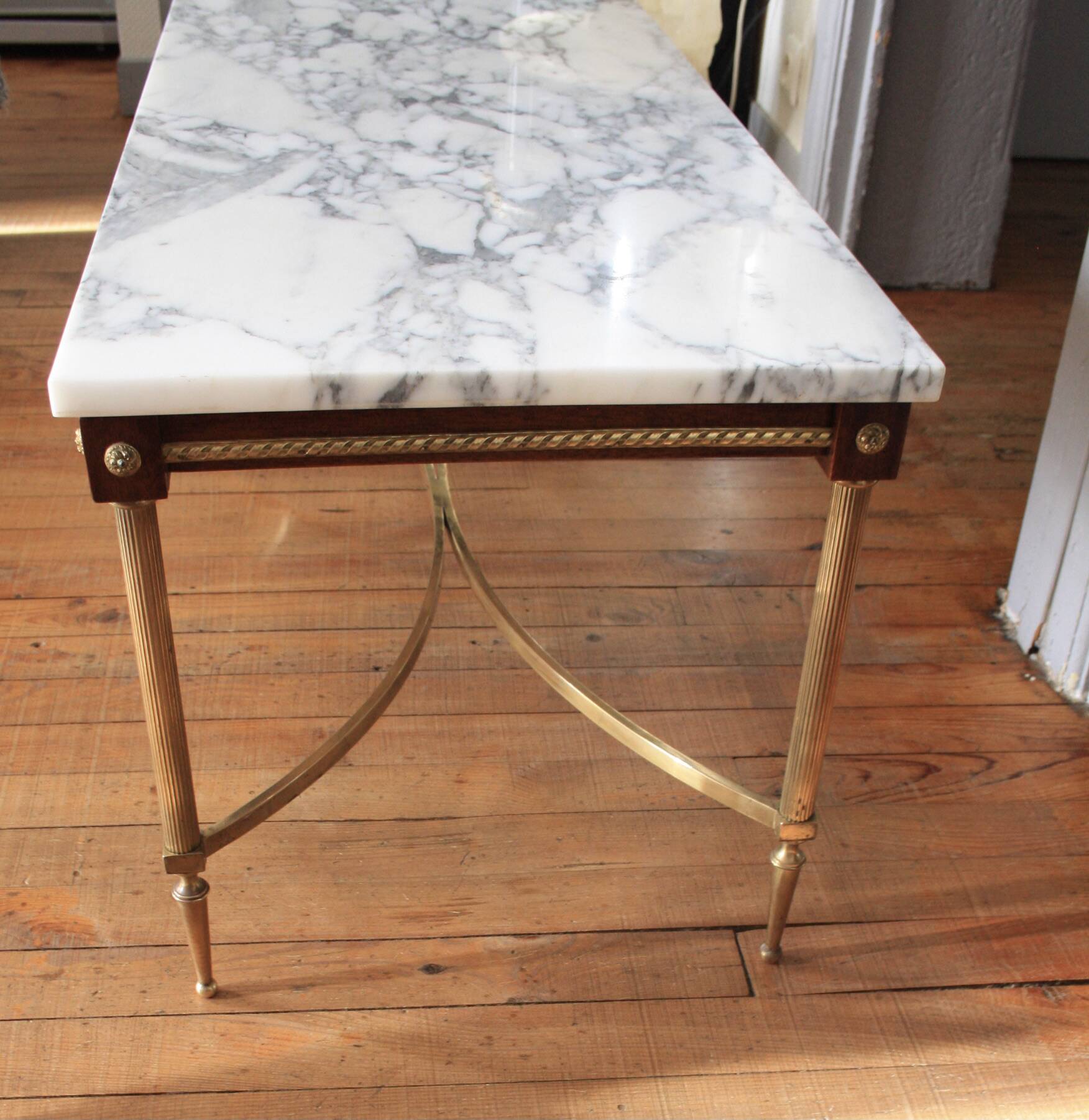 Table basse marbre laiton et bois