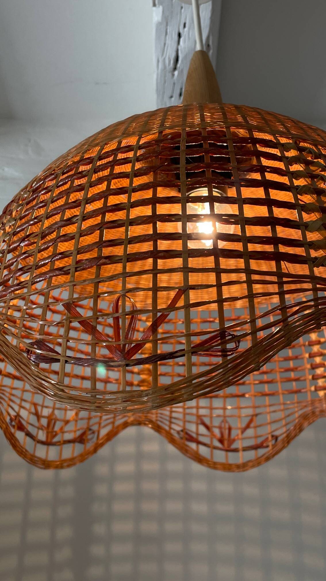 Vintage wicker flower pendant light