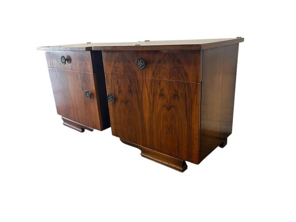 Set of 2 vintage bedside tables / mini cabinets