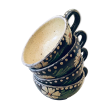 Anciennes tasses en terre cuite de Marnaz