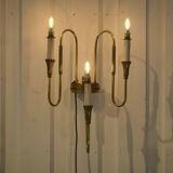 Monumental bronze wall light with three arms, neoclassical Art Deco from the 1940s.