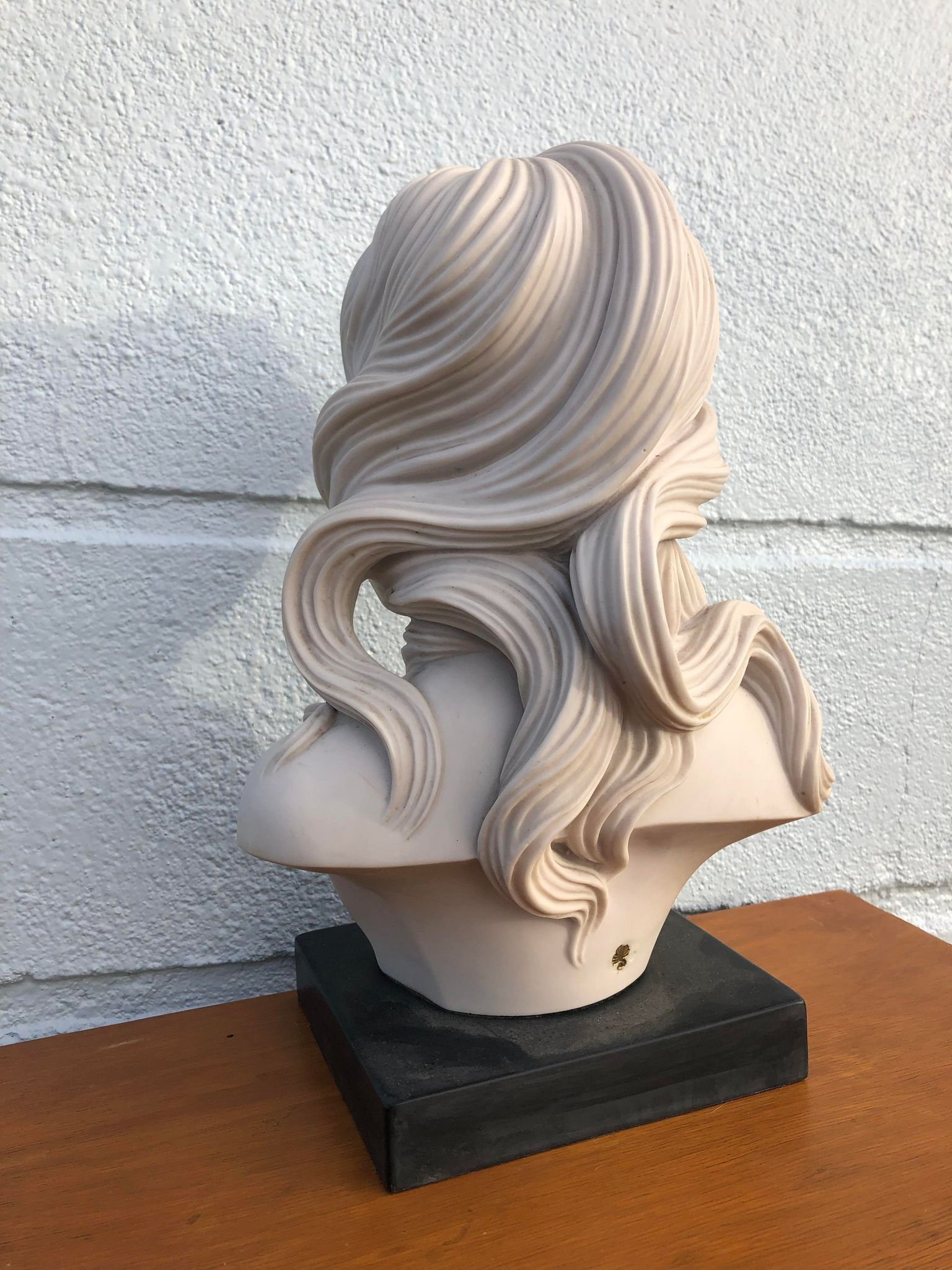 Vintage woman bust, resin bust, Escorpiao do ouro, topless woman, resin statue, pedestal