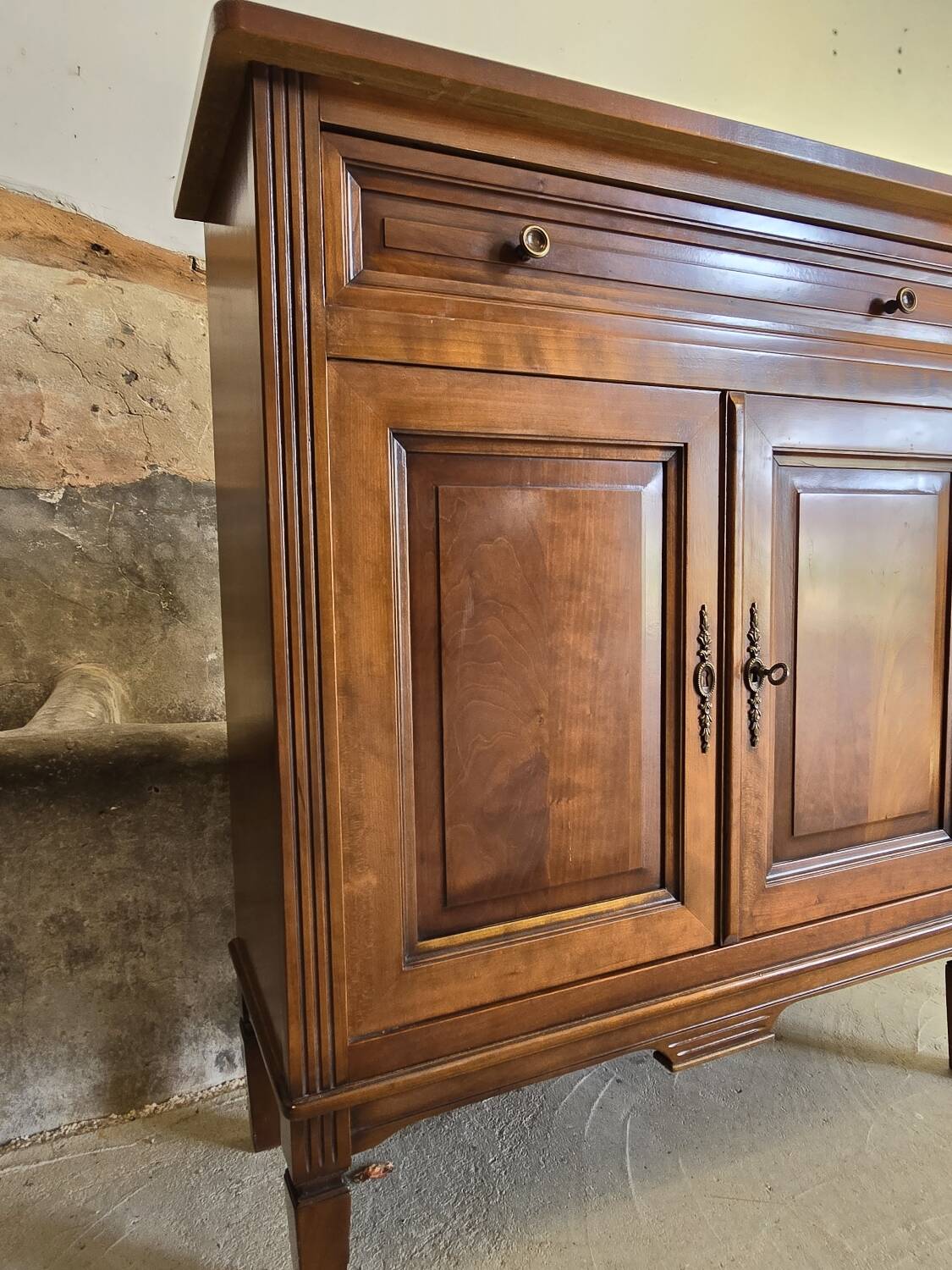 Small Parisian cherry wood buffet cabinet