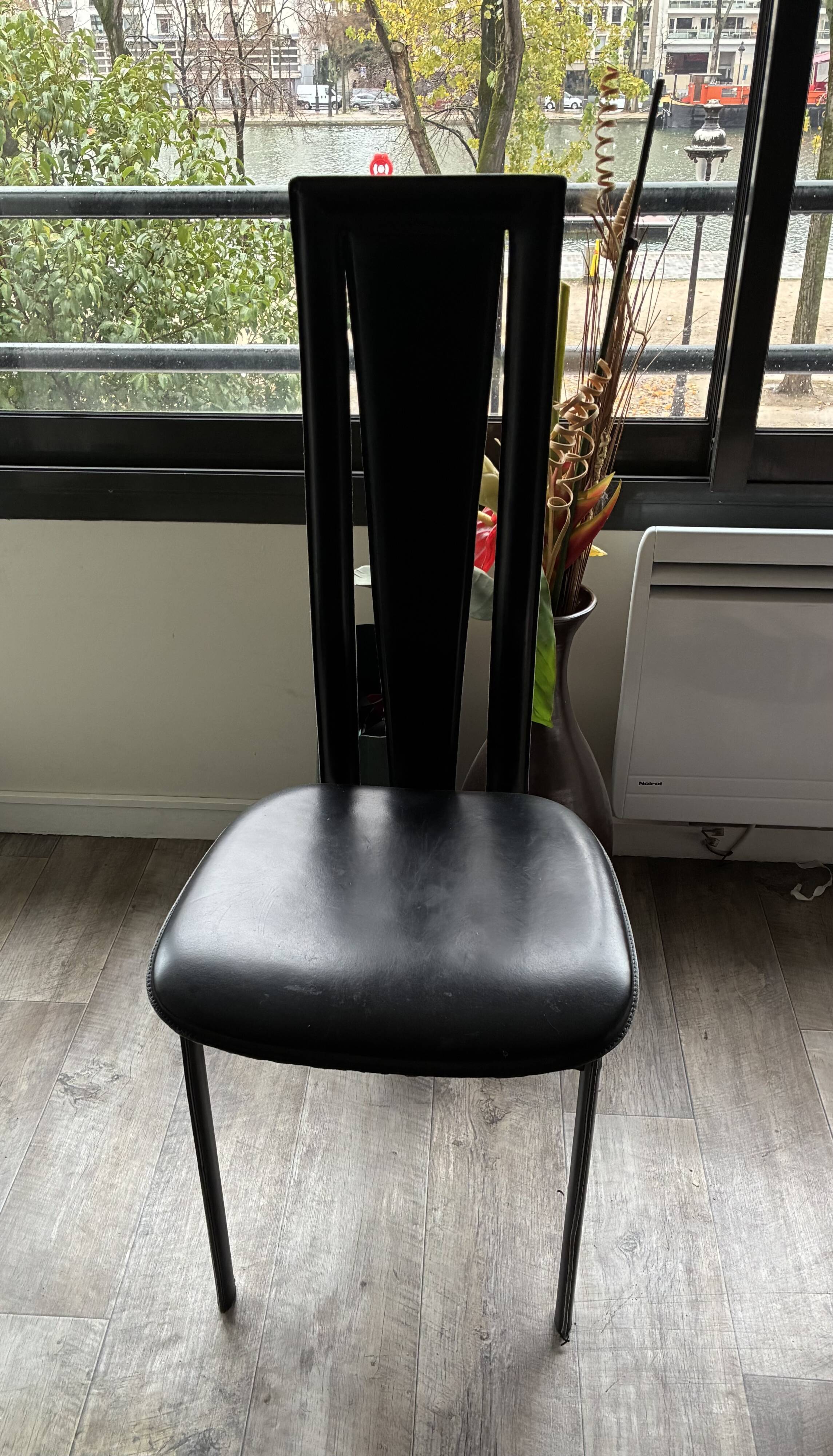 Artenano Chair
