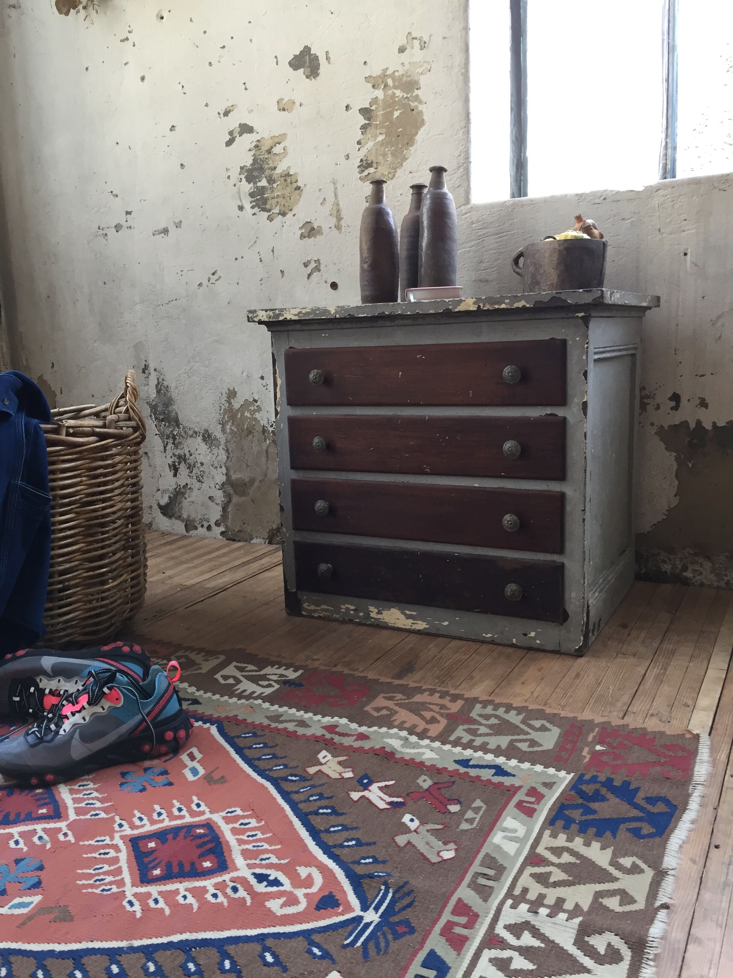 Furniture drawers loom