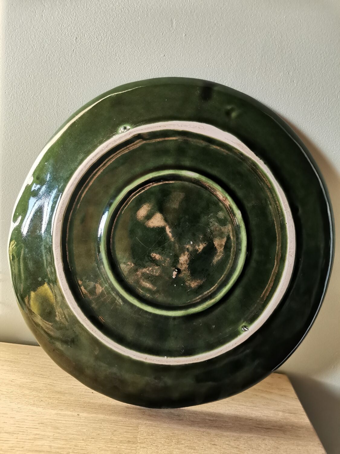 Large ceramic dish green slurry vintage cabbage leaf