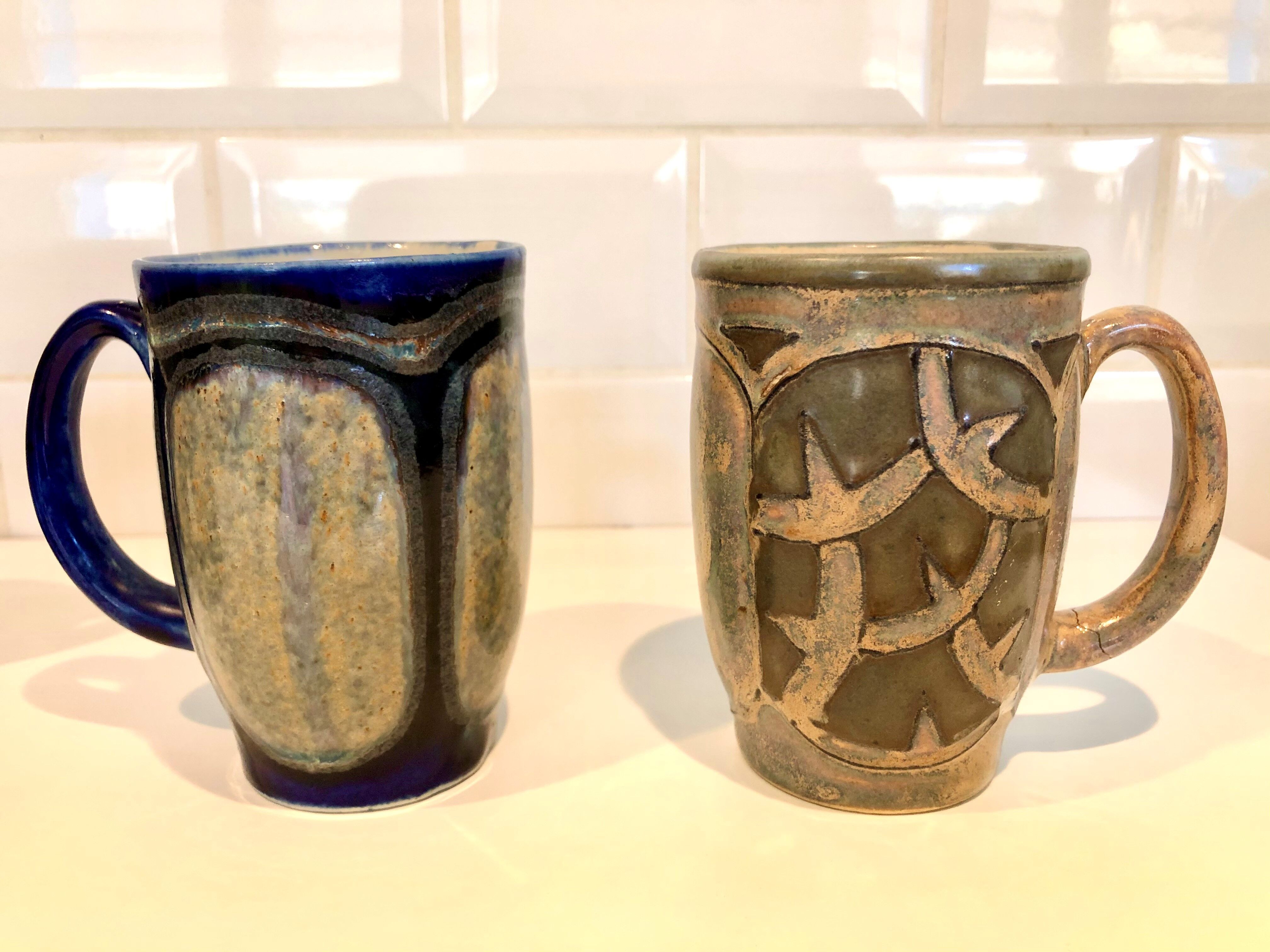 Series of 4 Mugs Art Deco Quimper HB - Line "Odetta"