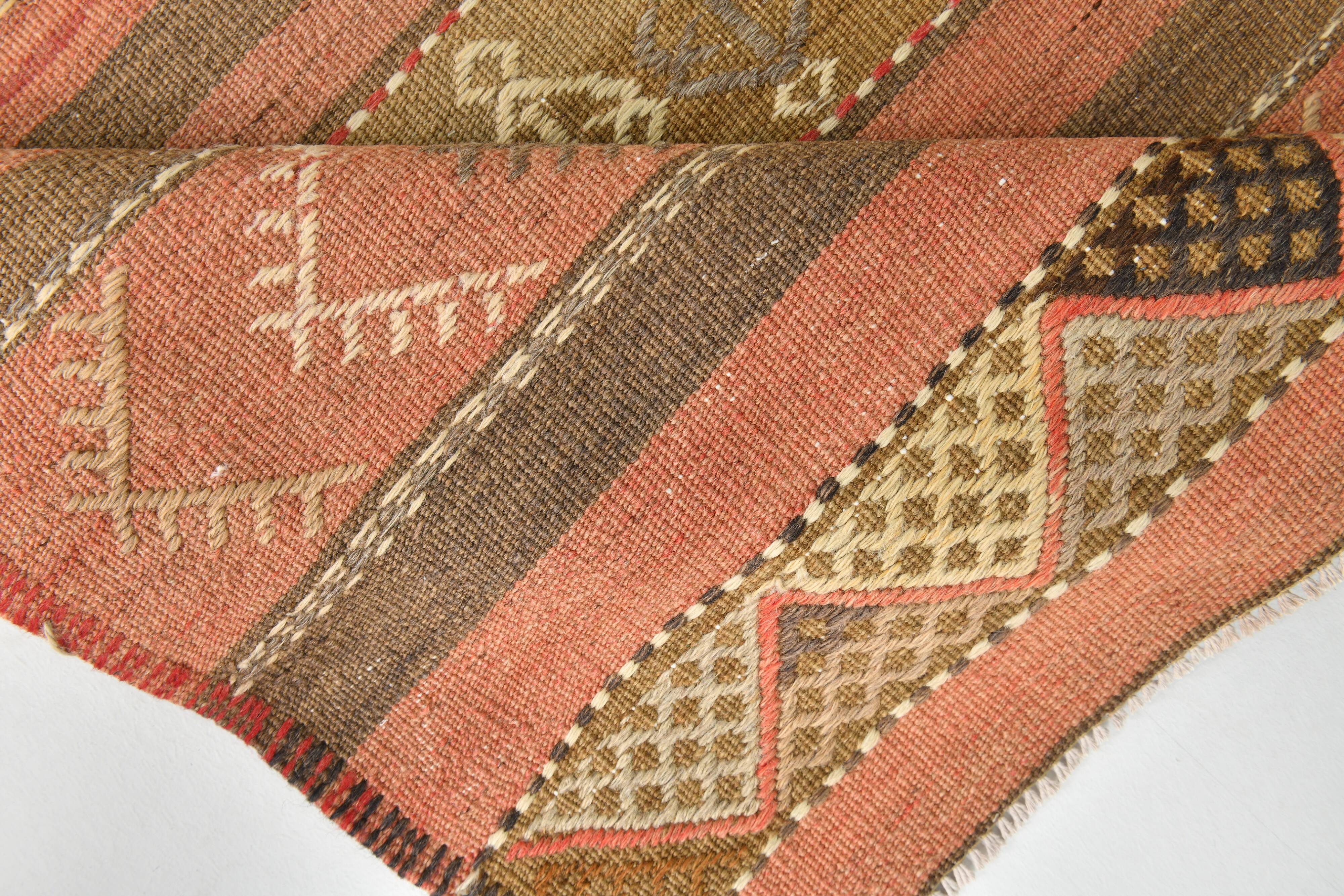 4x7 Red & Brown Vintage Kilim Rug, 123x205Cm
