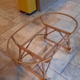 Wicker cradle with wheels