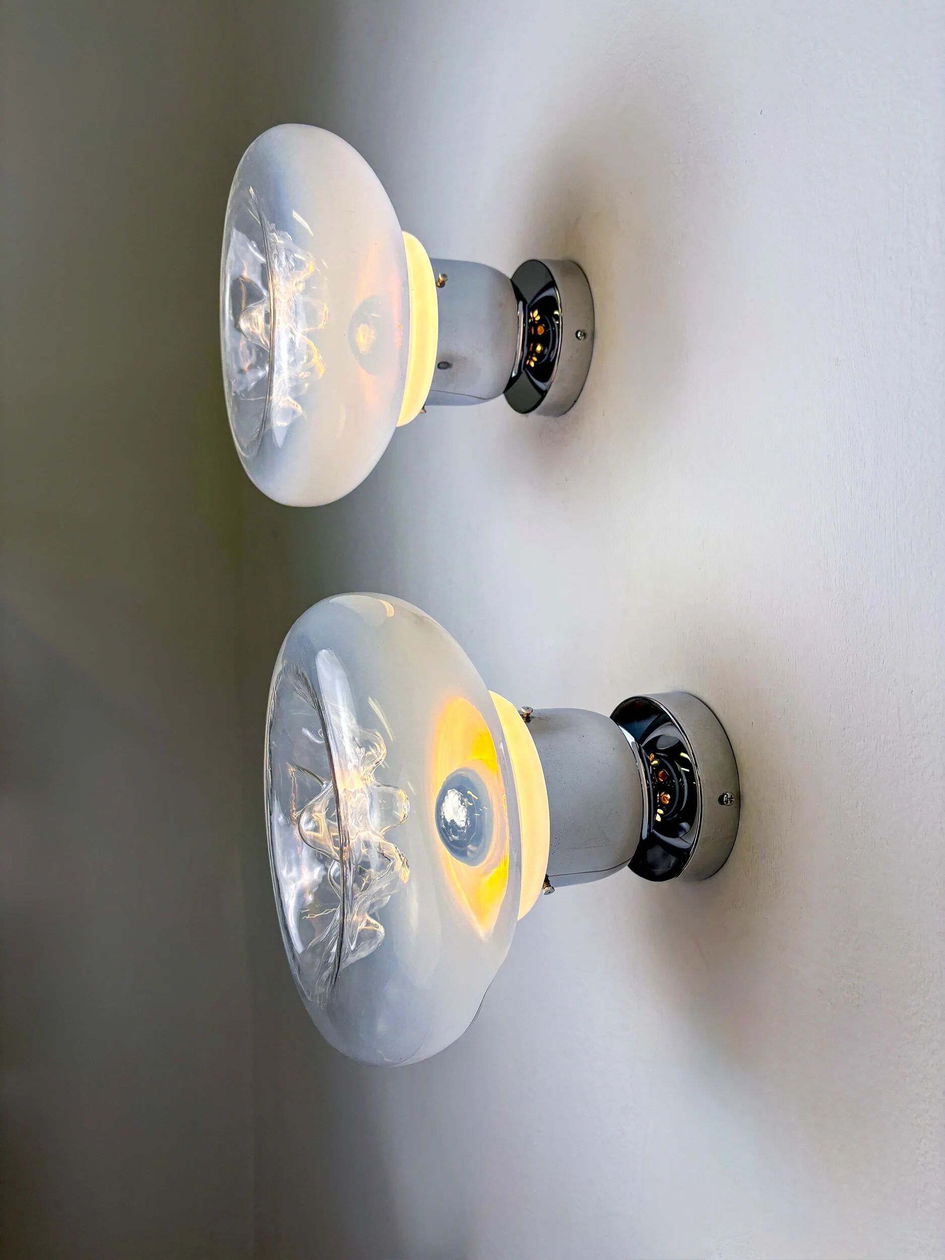 Pair of Toni Zuccheri wall lights, Murano handblown glass, Italy, 1970s