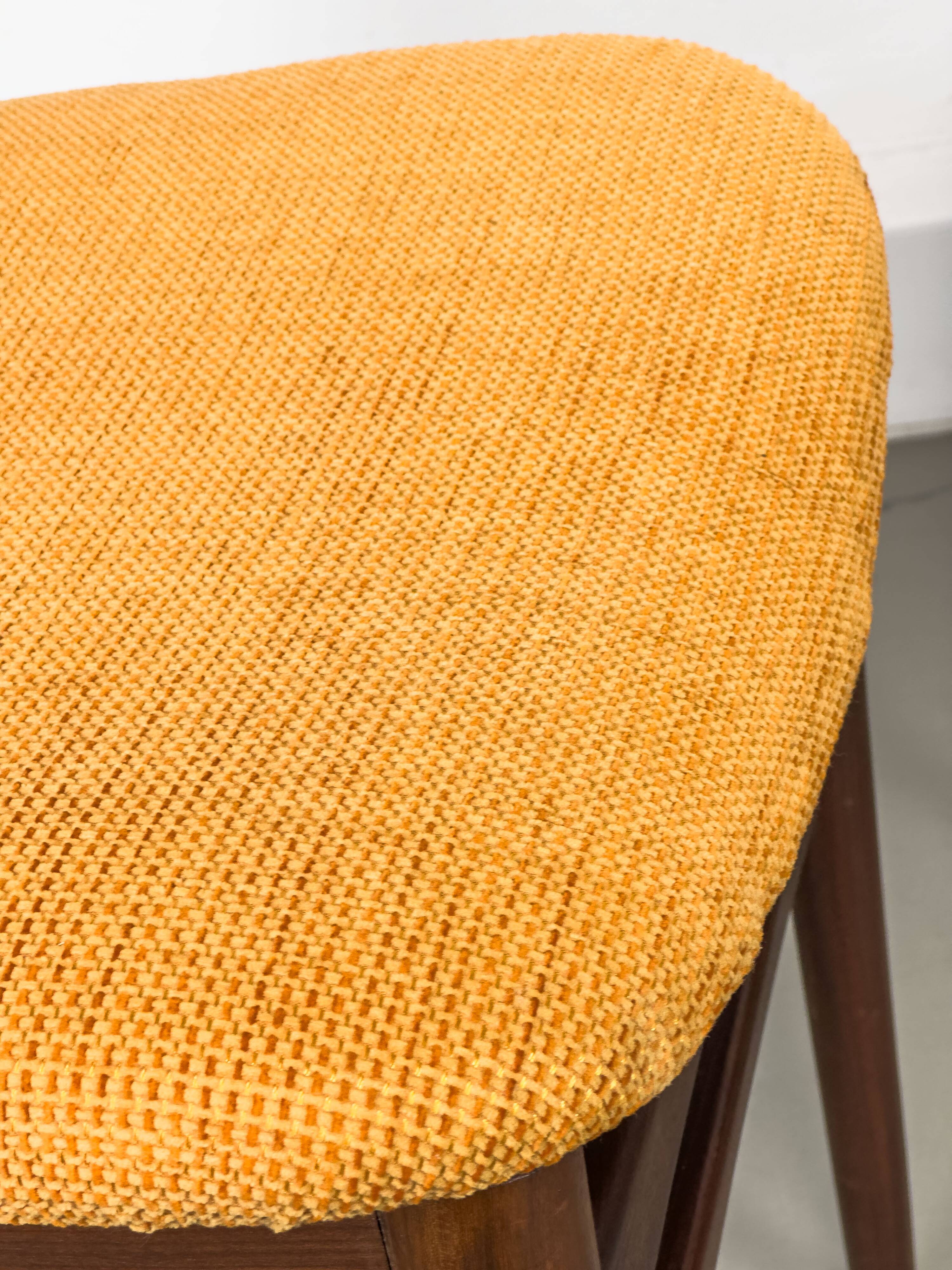 Lot de 4 chaises de salle à manger, années 1960