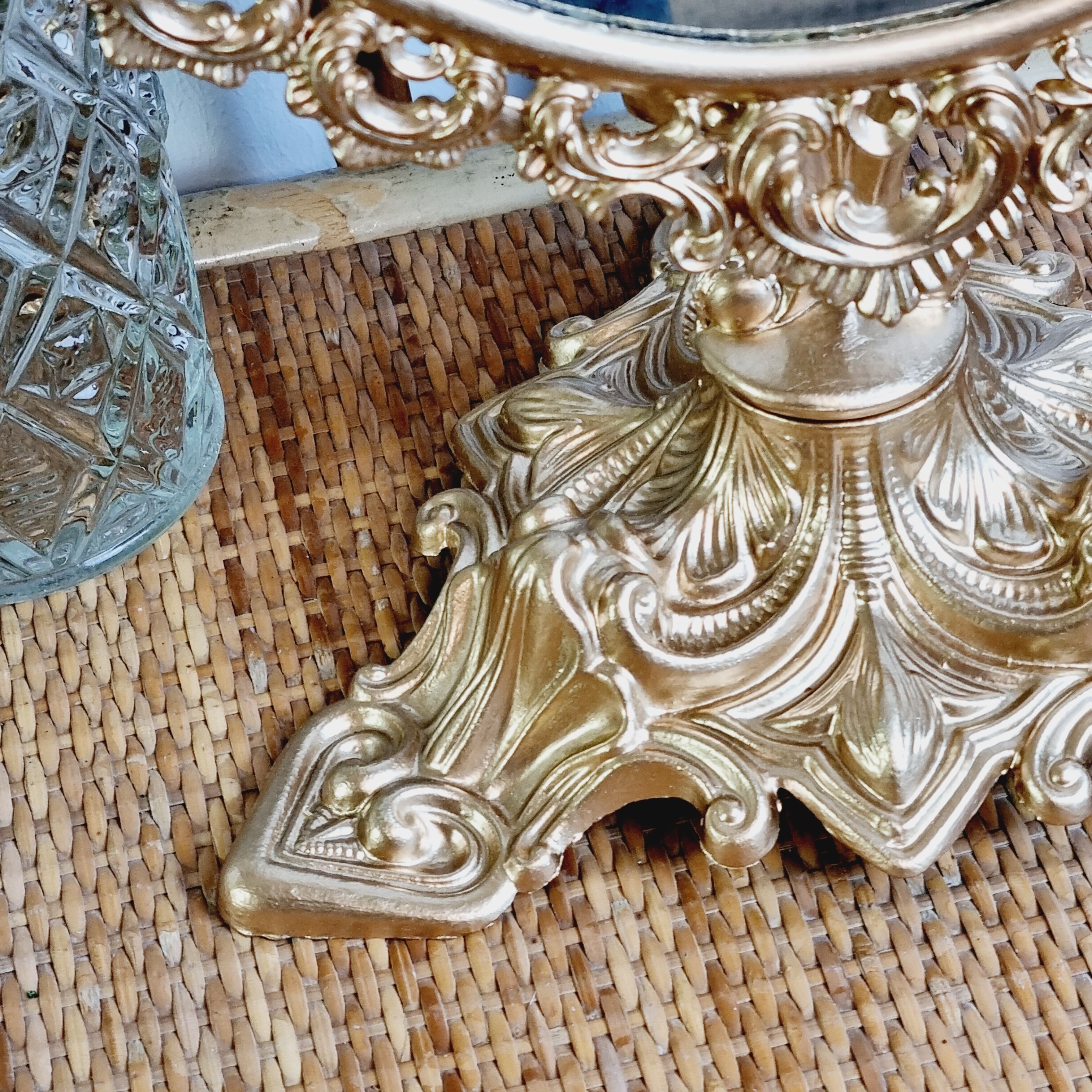 Golden metal psyche mirror 30x50cm
