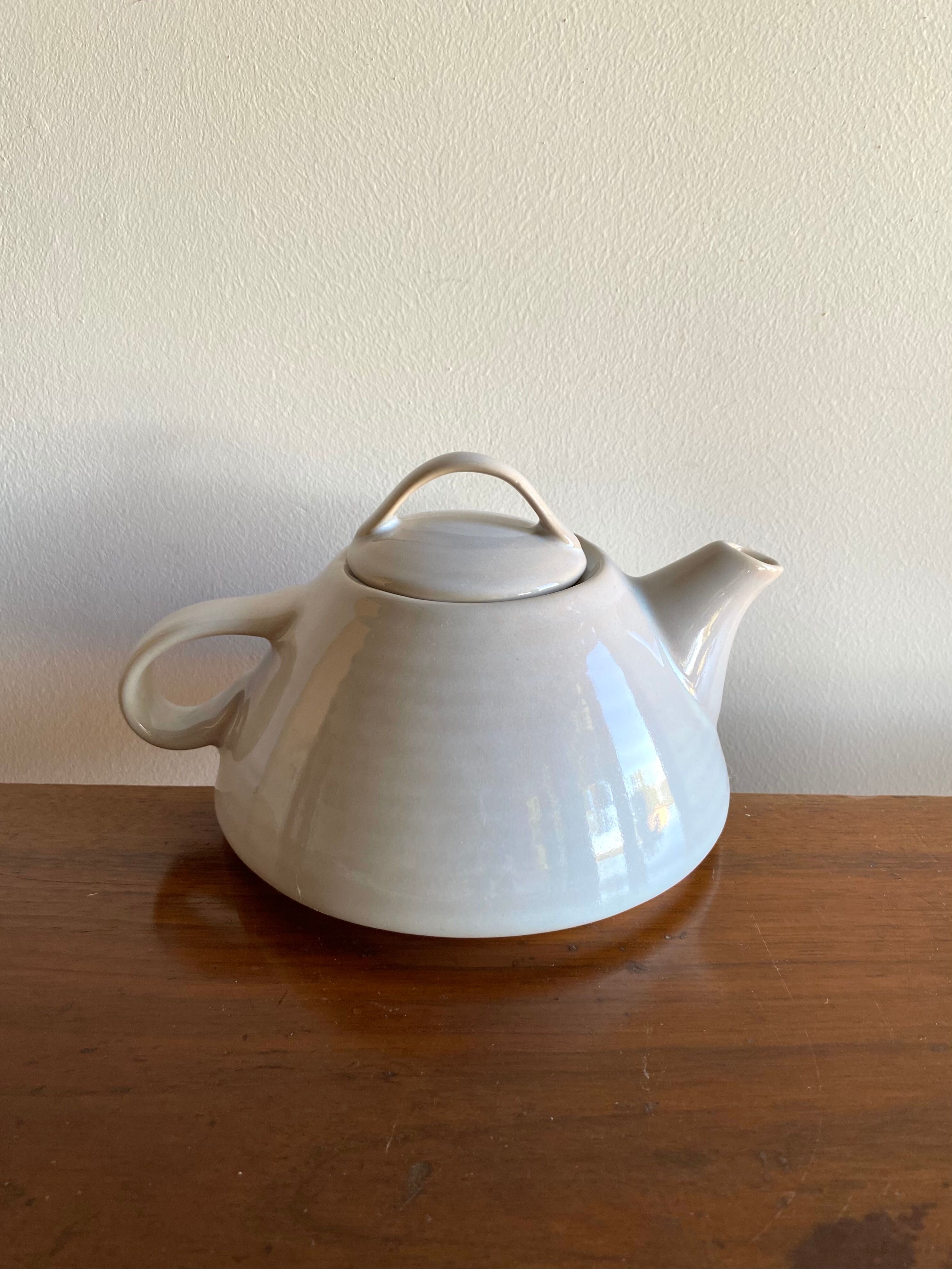 Scandinavian conical teapot 0.5L