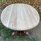 Oval oak monastery table with 2 leaves