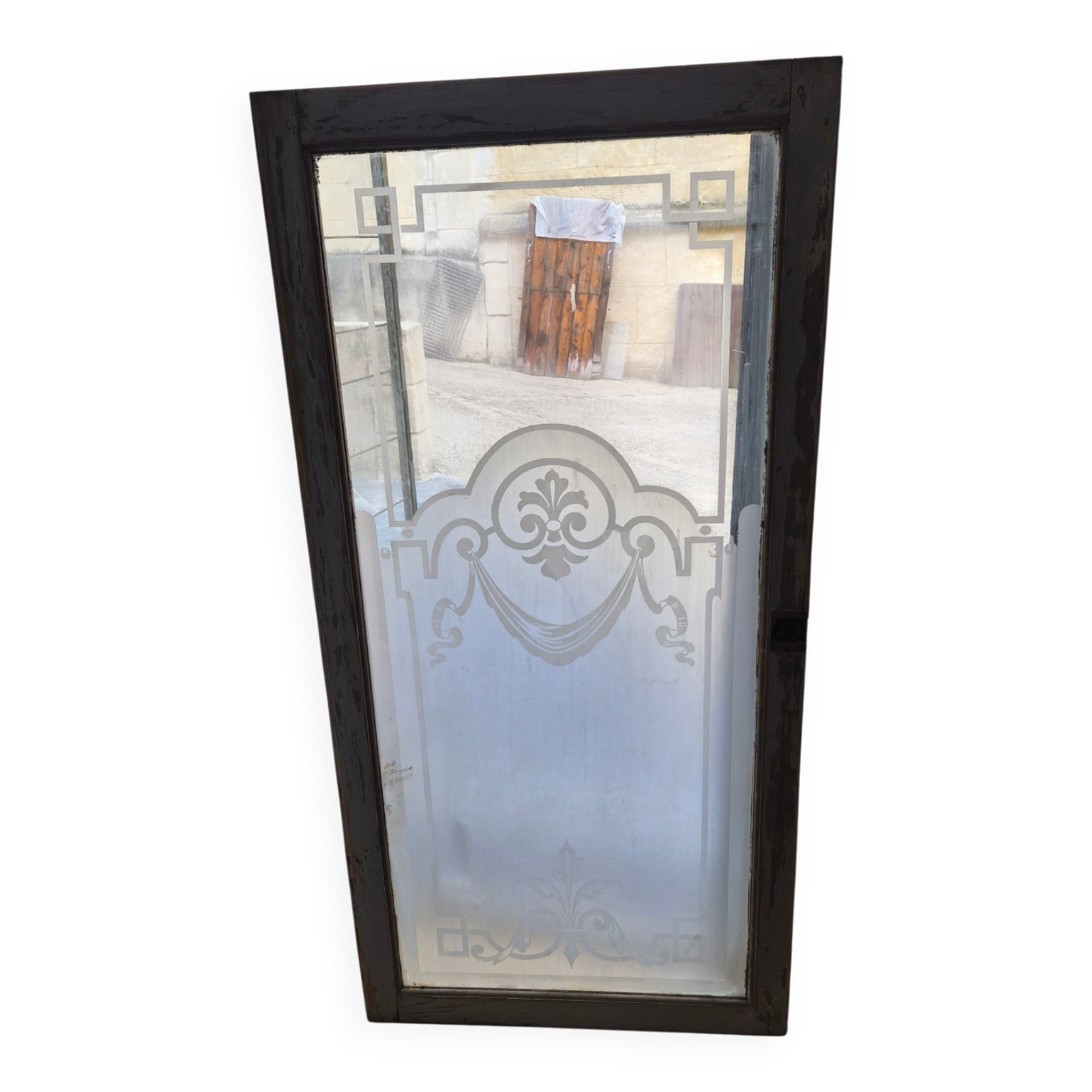 Parisian bistro window 1900 frosted glass