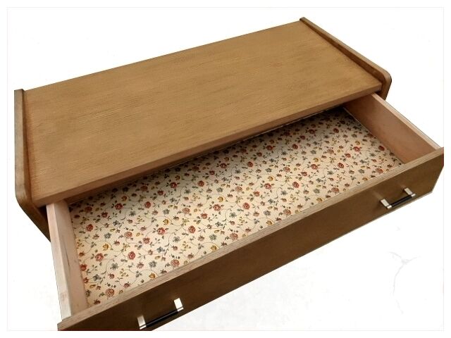 Commode vintage bois clair doré pieds compas