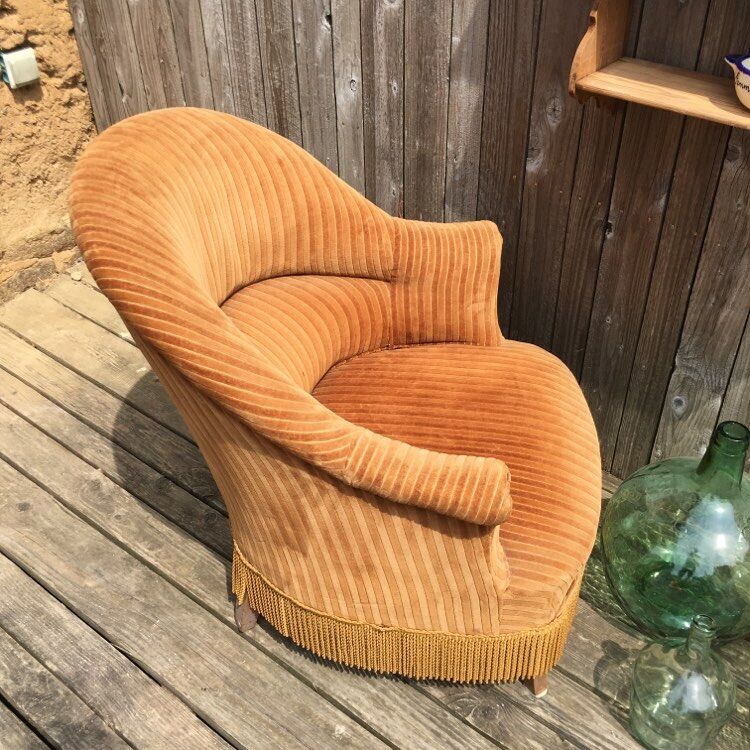 Vintage toad armchair