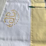 2-seater JC monogram sheet embroidered in yellow, yellow lapels day ladder