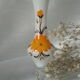 Soliflore en opaline blanche fleuri vintage
