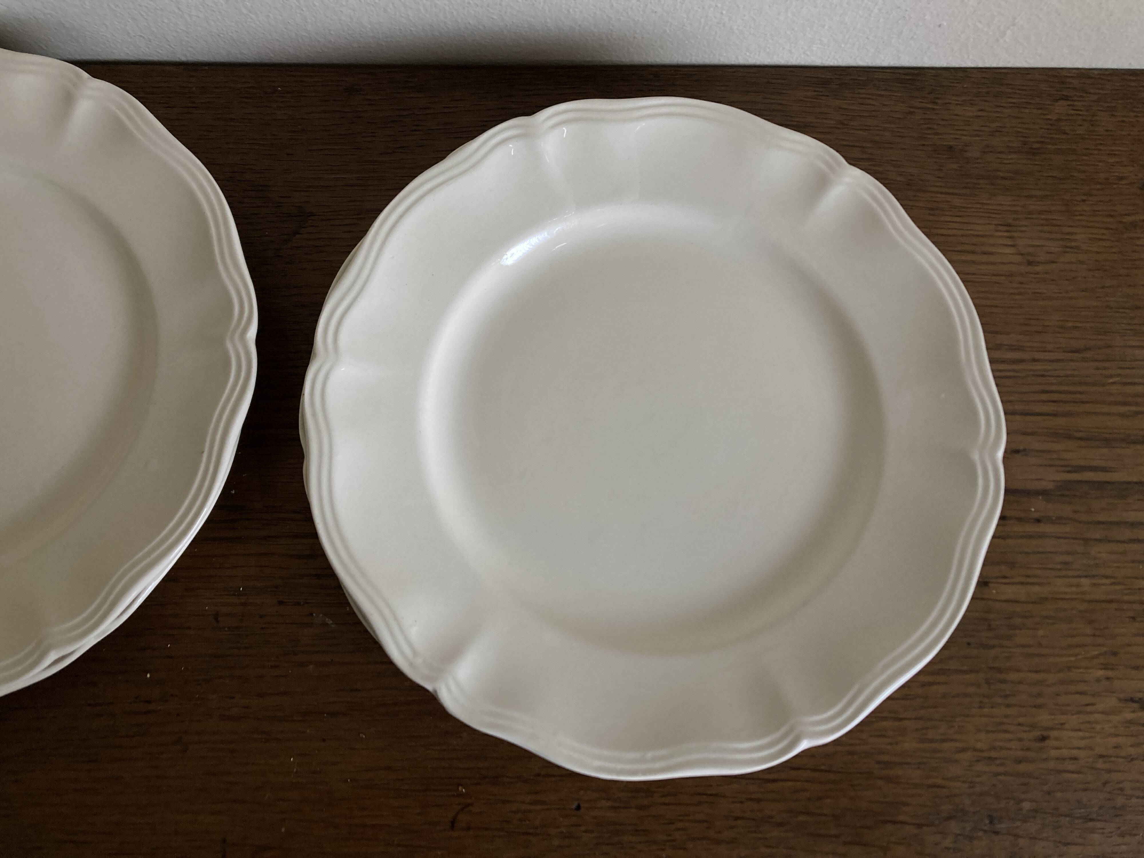 Set of 5 Sarreguemines ivory plates with gadroons 1960
