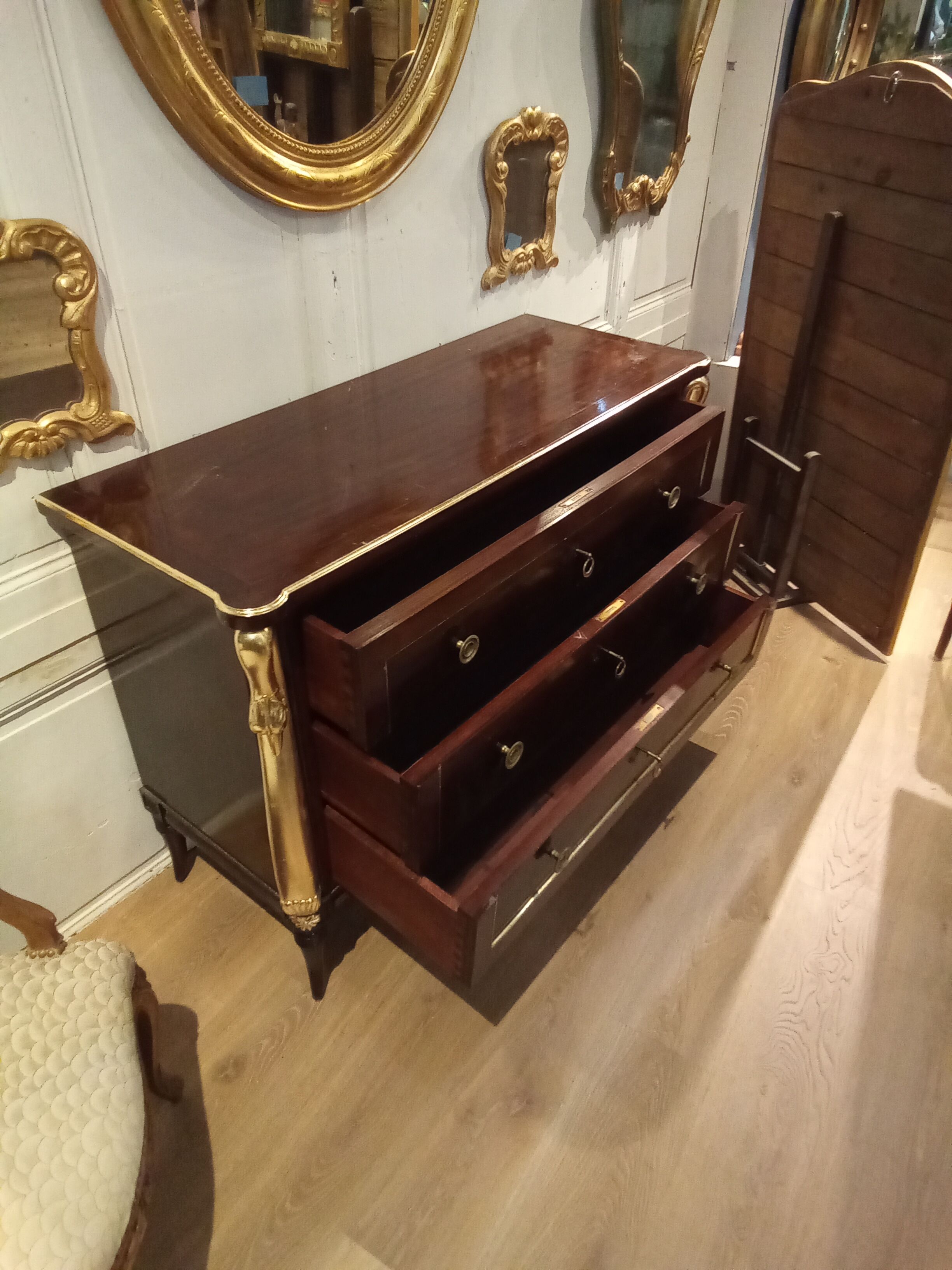 Chest of drawers swan neck