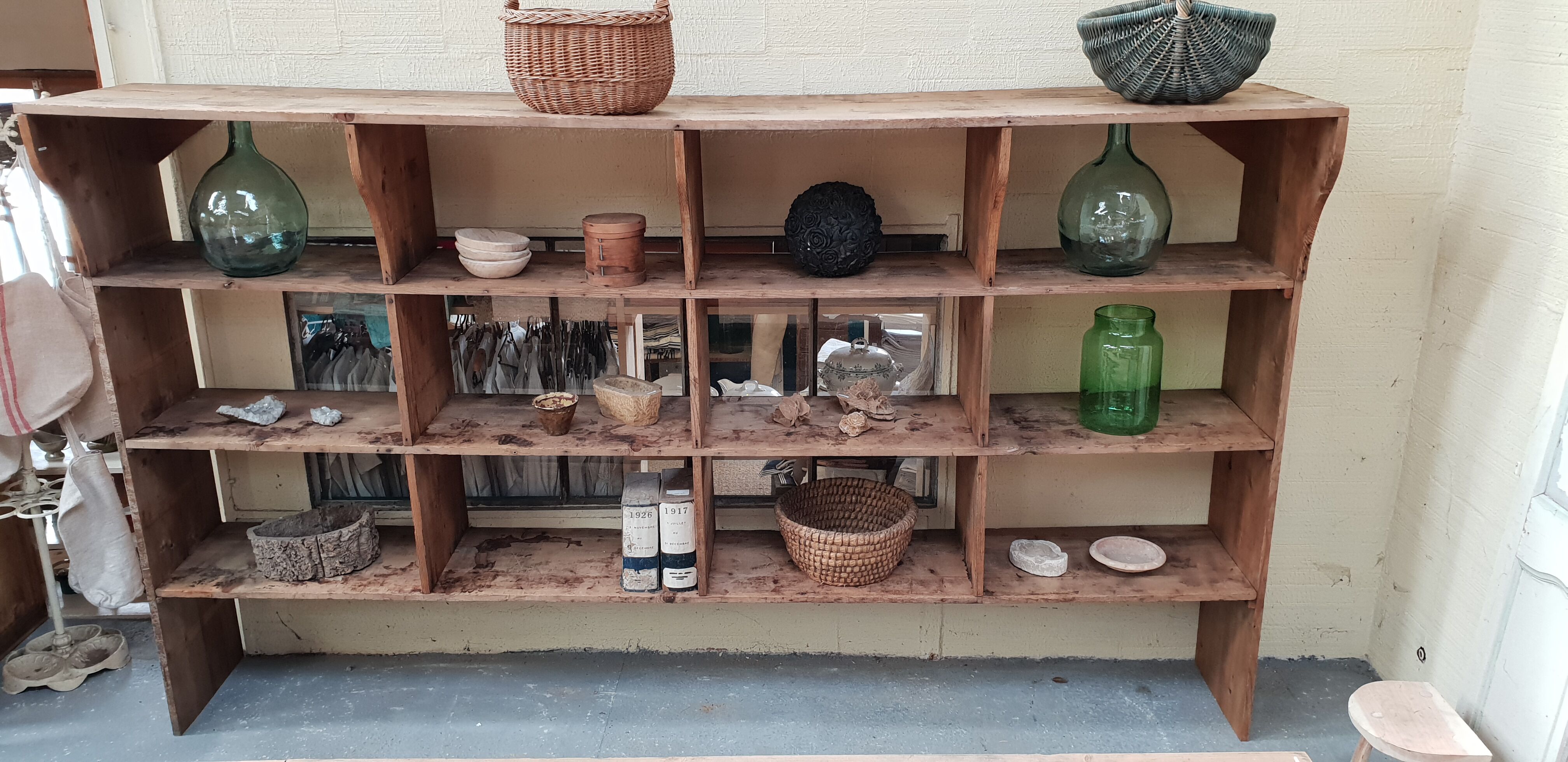 Workshop shelf