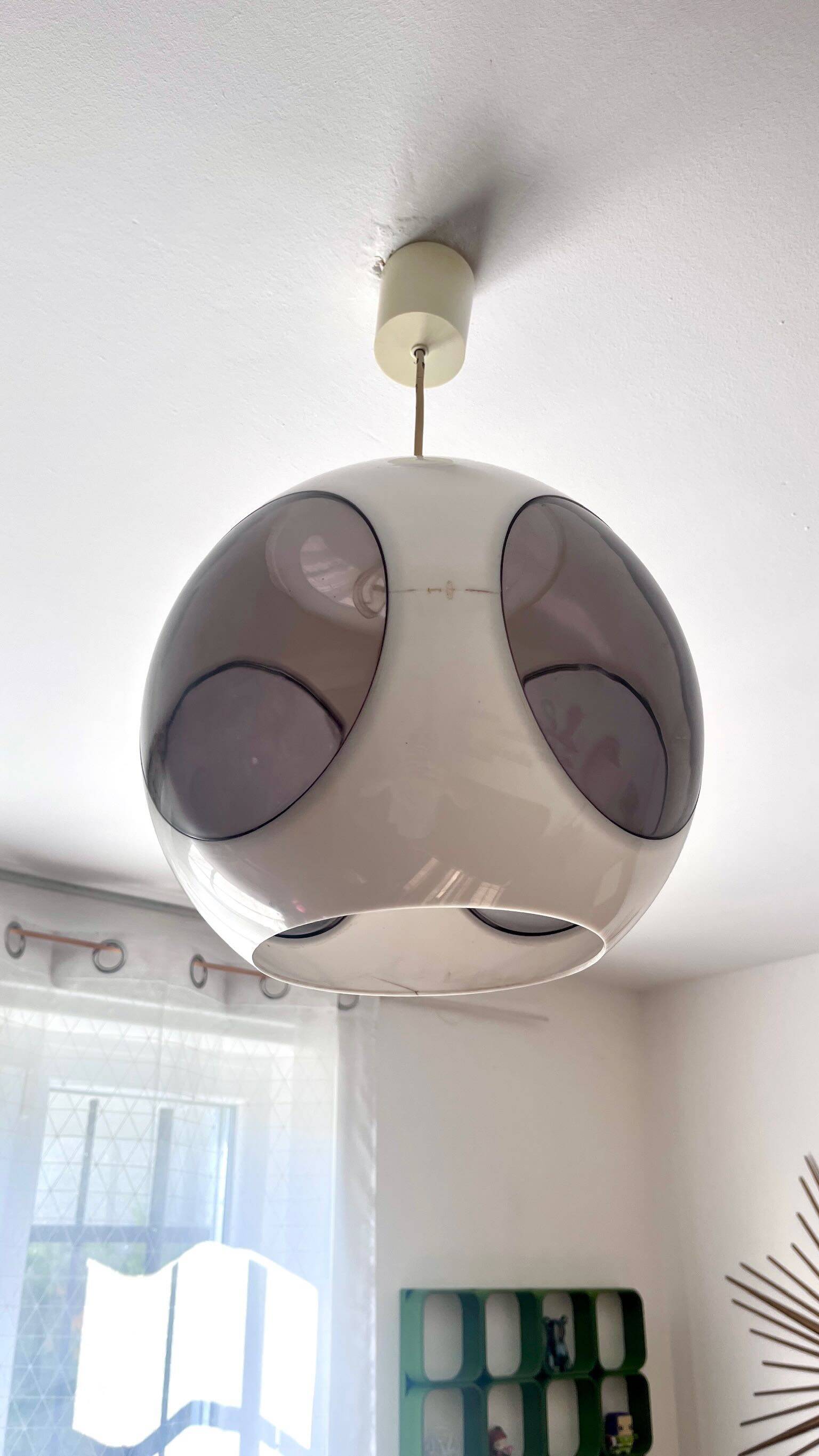 Seventies plastic suspension