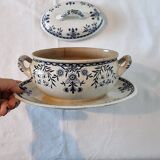 Antique Saucer Boat in Blue and White Porcelain with Floral Decor from France, 19th century