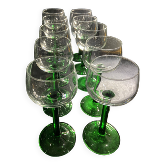 Set of 10 stemmed glasses