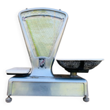 Old Lutrana grocery scale