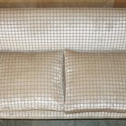 Canapé et repose-pieds en tissu, faits main en Angleterre