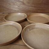 6 assiettes plates à rebords en grès