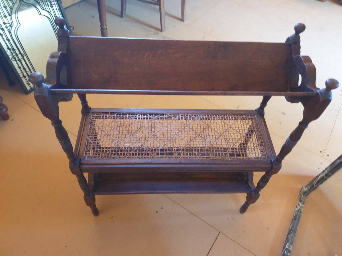 Magazine/book rack in oak with a caned top - early 20th century