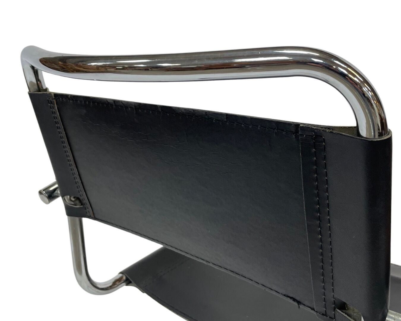 Set of 4 bauhaus cantilever chairs black leather and chrome design