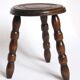 Tabouret tripode bois tourné