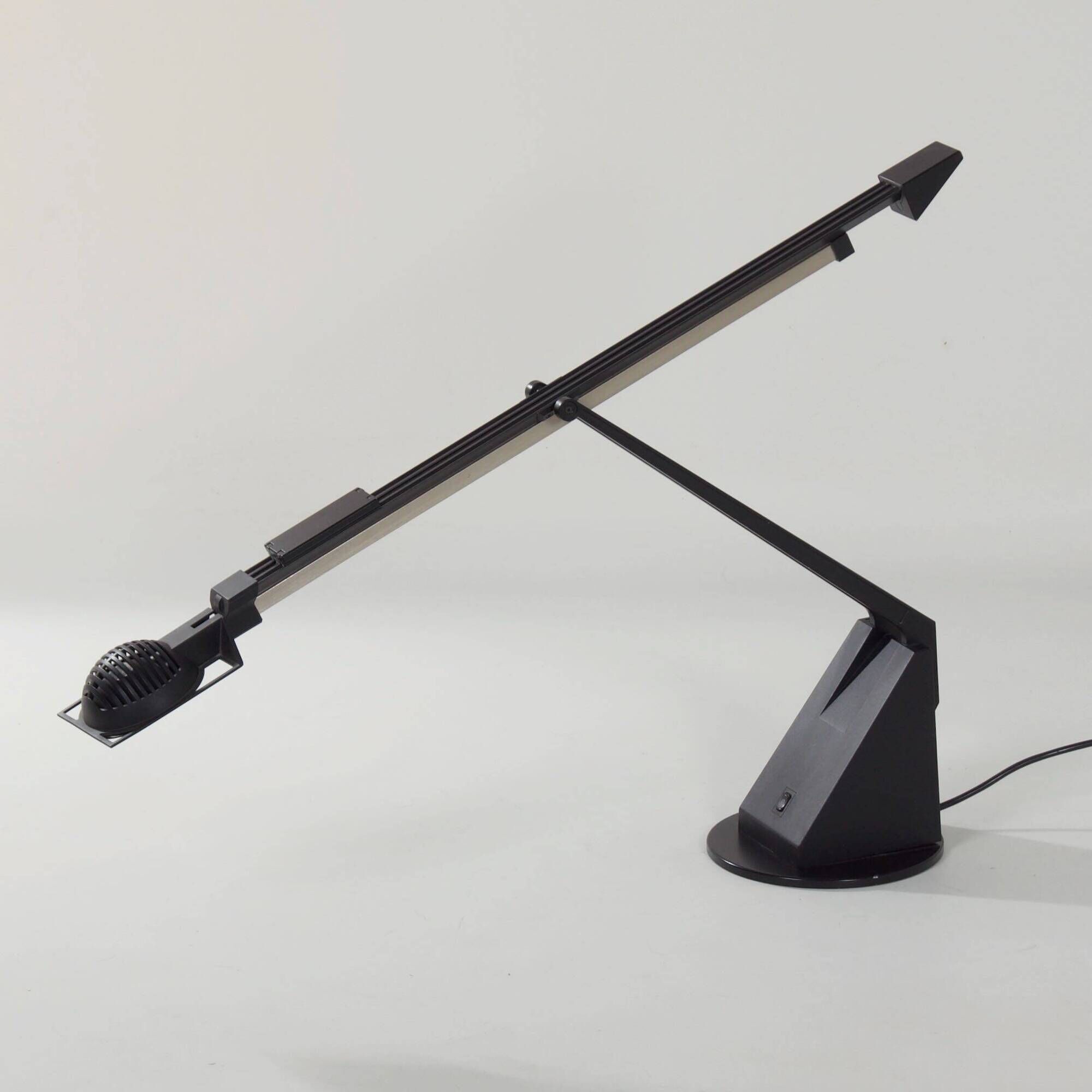 Italian Desk Lamp “Fila” by Chanan Gardi for Sirrah, 1980s