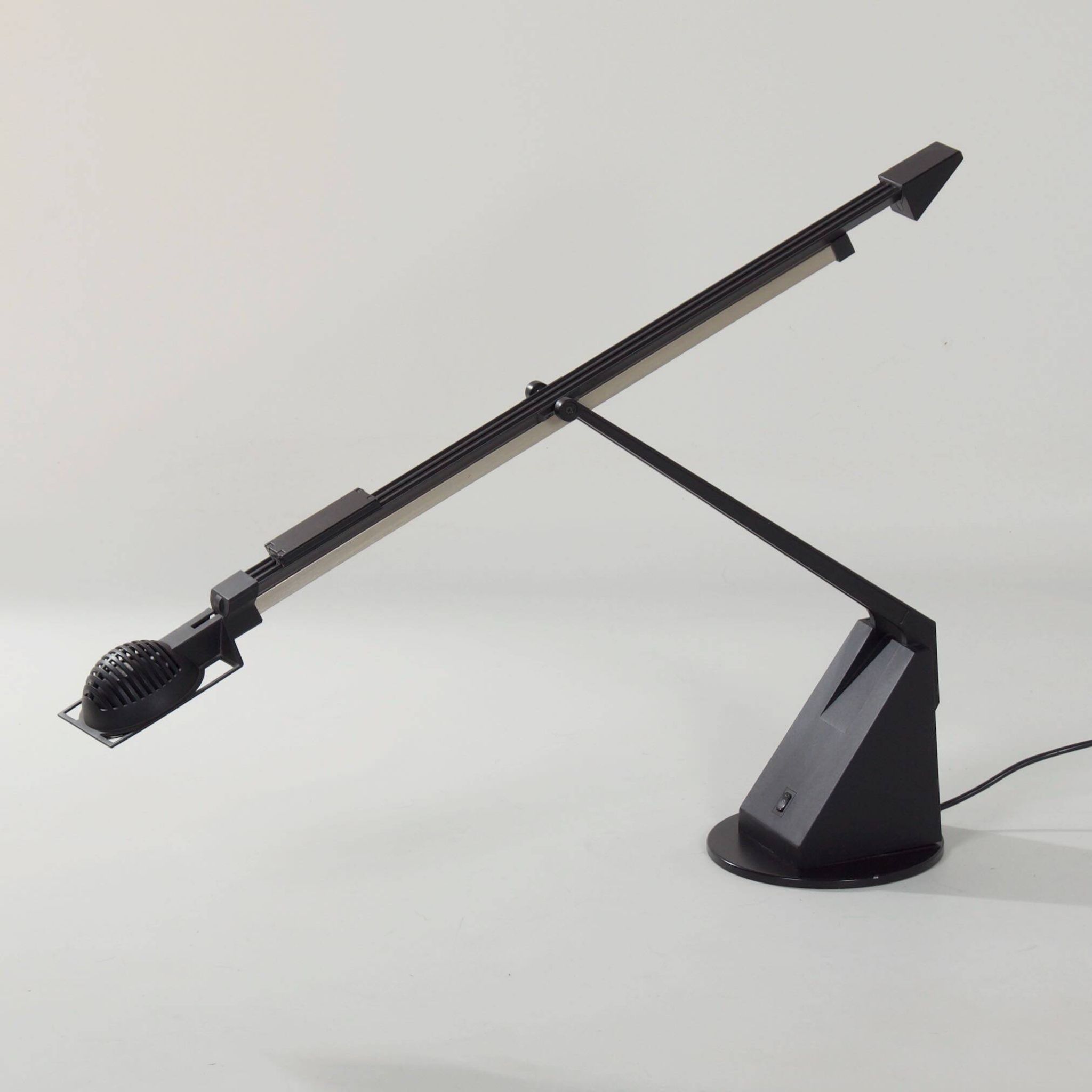 Italian Desk Lamp “Fila” by Chanan Gardi for Sirrah, 1980s