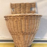 Old harvest basket picking in wick tressé vintage decoration
