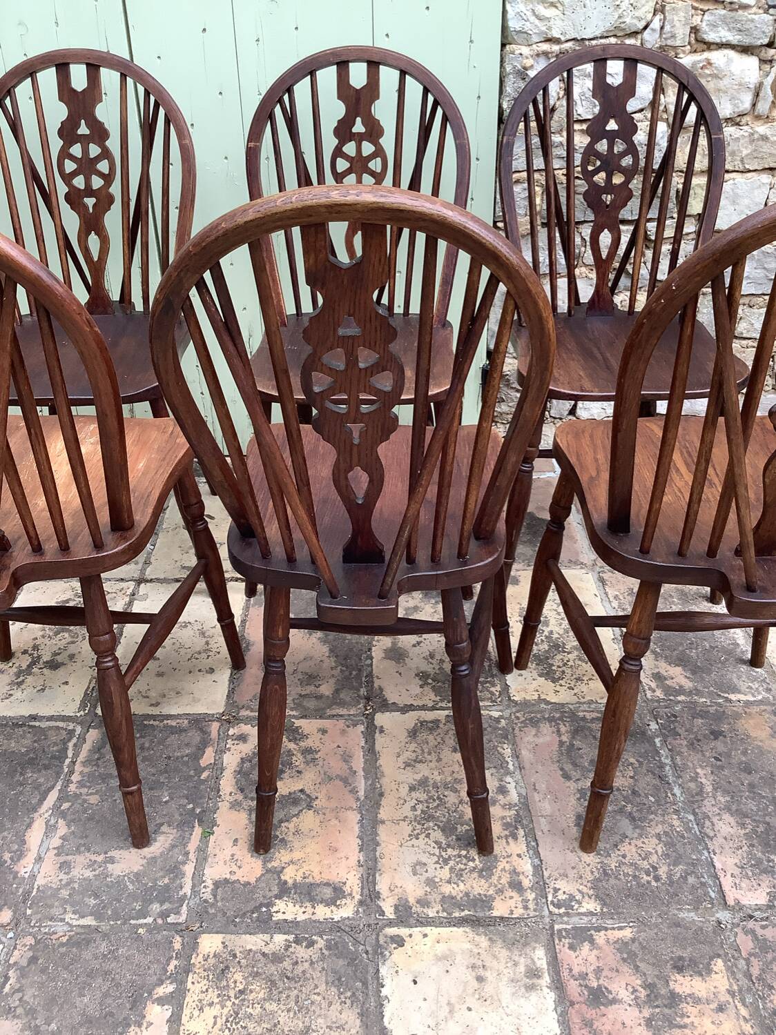 8 Windsor chairs