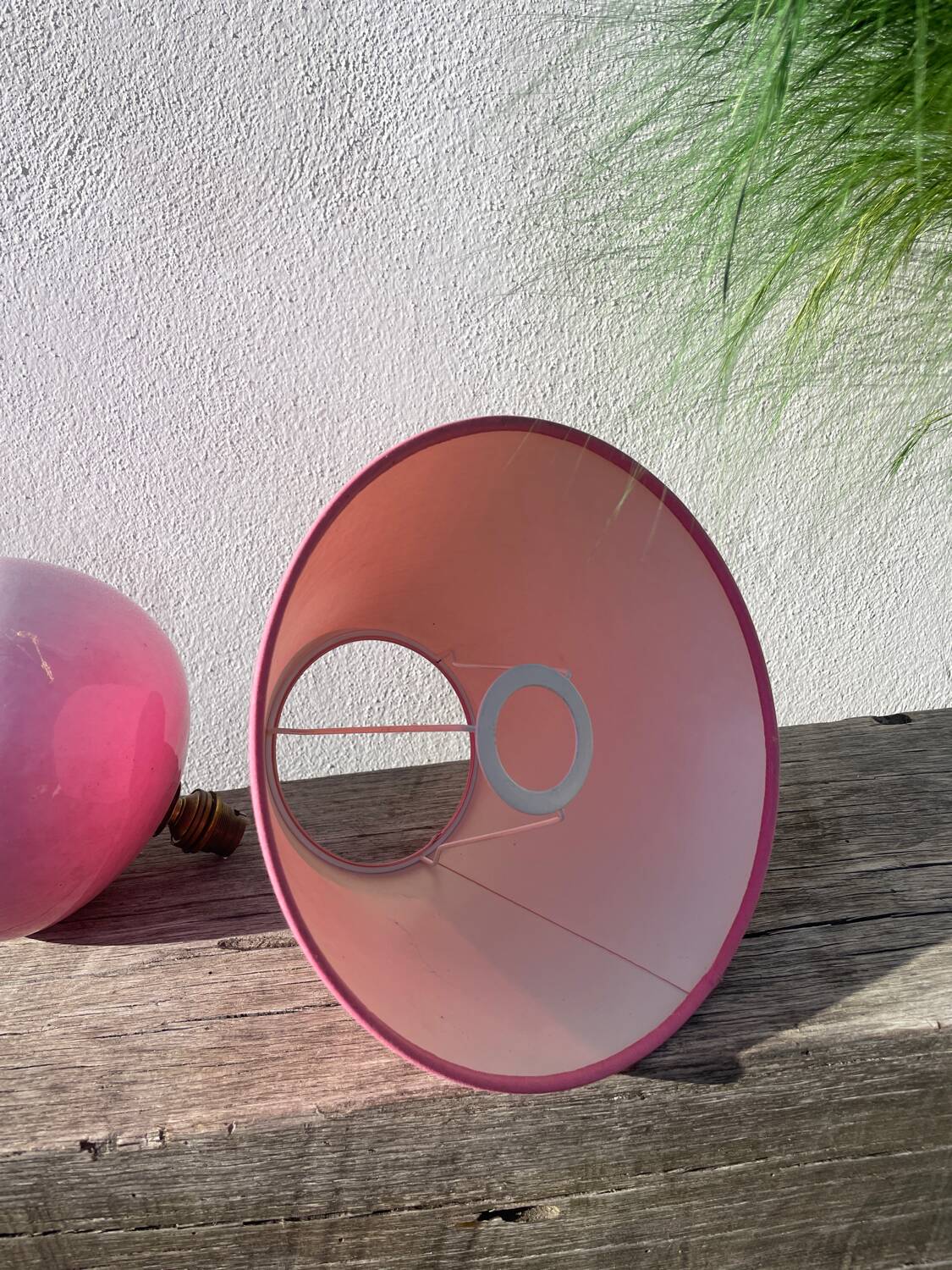 1970s pink ceramic lamp