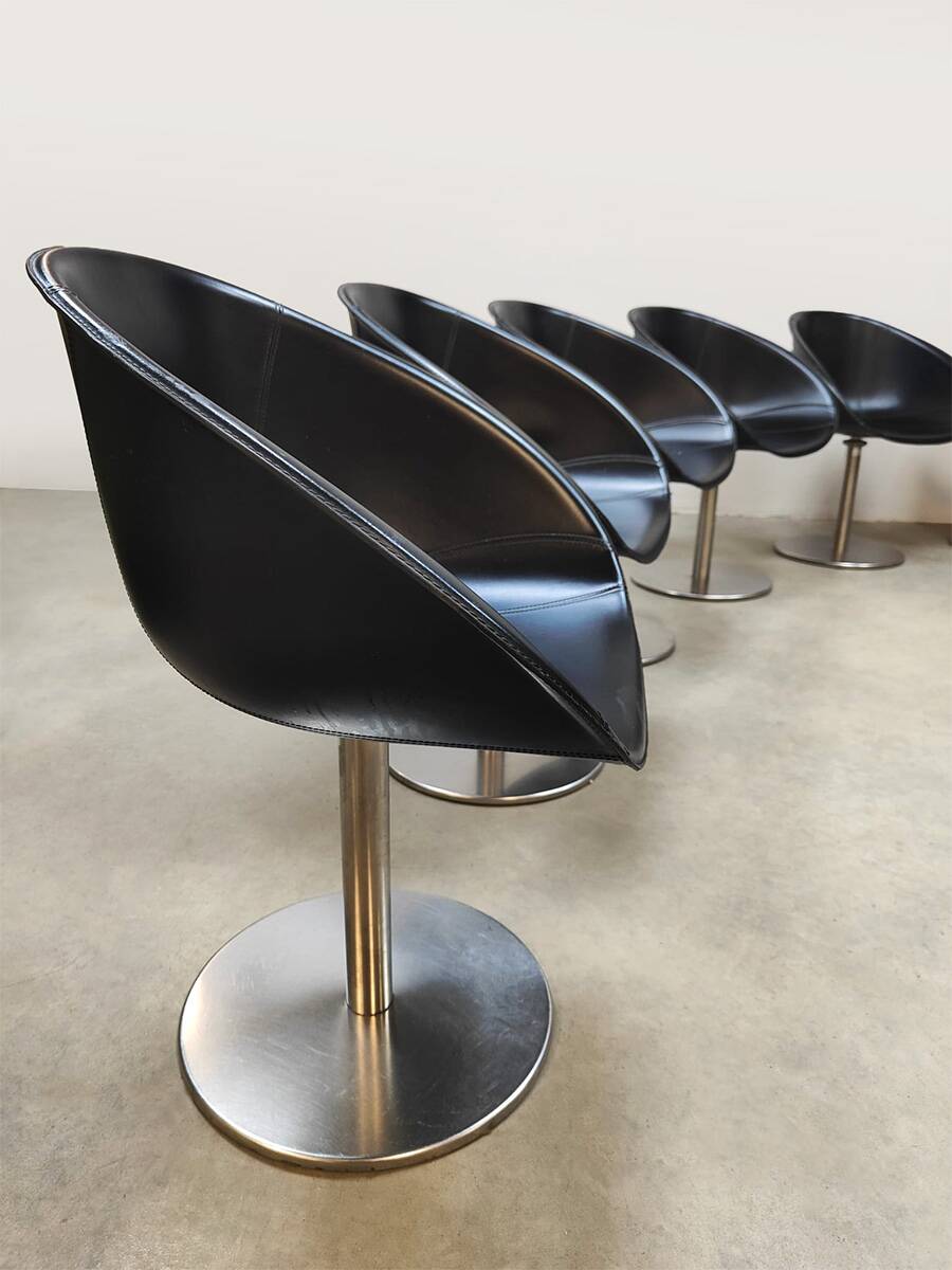 Vintage Italian design swivel dining chairs 'Mad men style'