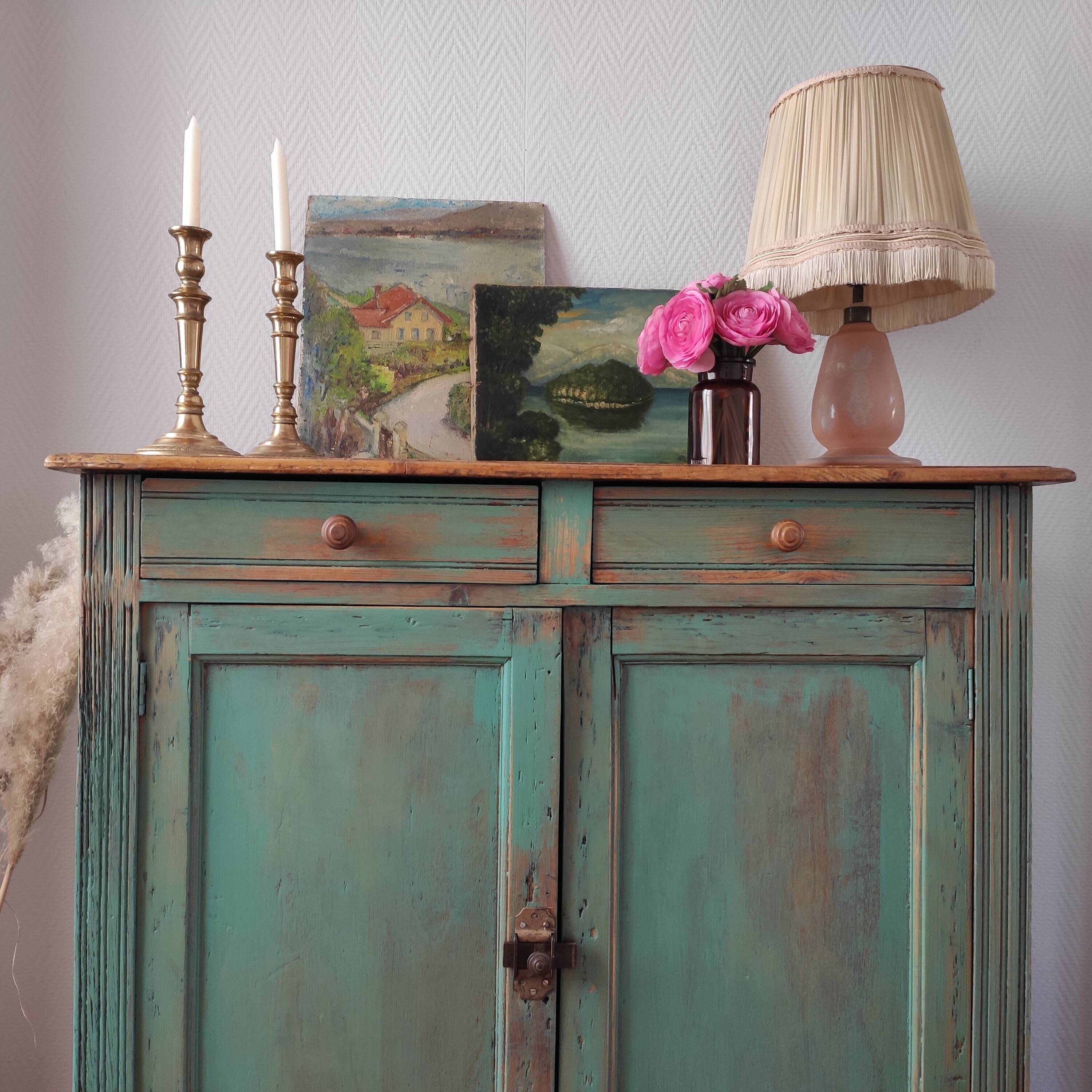 Parisian kitchen sideboard